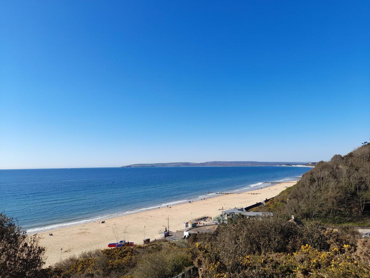 A Stylish Retreat - Super King Bed - Heart Of Town Centre - 5 Mins Stroll To Beach 본머스 외부 사진